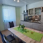 Apartment Charlys Bleibe Gastunterkunft Inmitten Der *