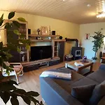 Apartment Charlys Bleibe Gastunterkunft Inmitten Der Uehlingen-Birkendorf