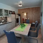Charlys Bleibe Gastunterkunft Inmitten Der Apartment Uehlingen-Birkendorf