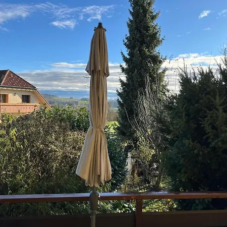 Apartment Charlys Bleibe Gastunterkunft Inmitten Der *