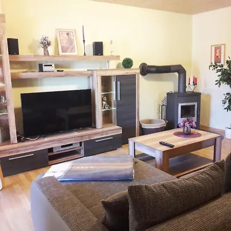 Charlys Bleibe Gastunterkunft Inmitten Der Apartment